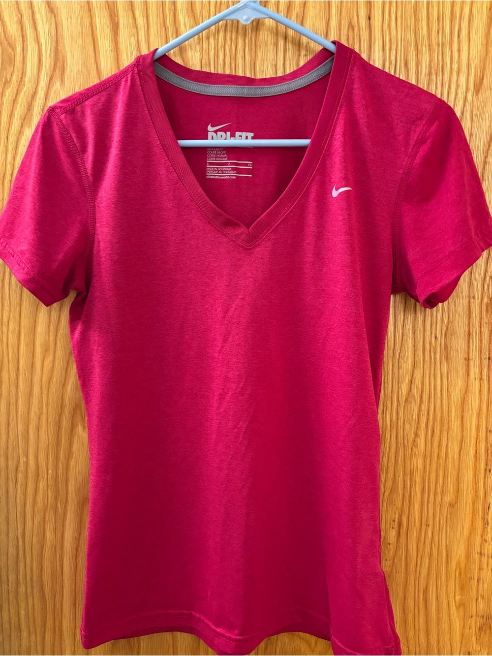 Nike Women's Short Sleeve V-Neck Tee in Raspberry Pink